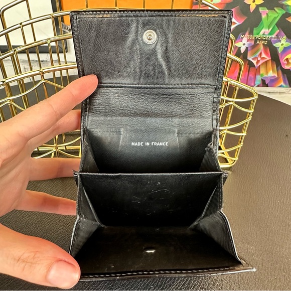 Chanel black patent leather bifold wallet - Picture 7 of 16